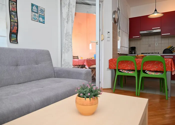 In The Free Parking Apartman